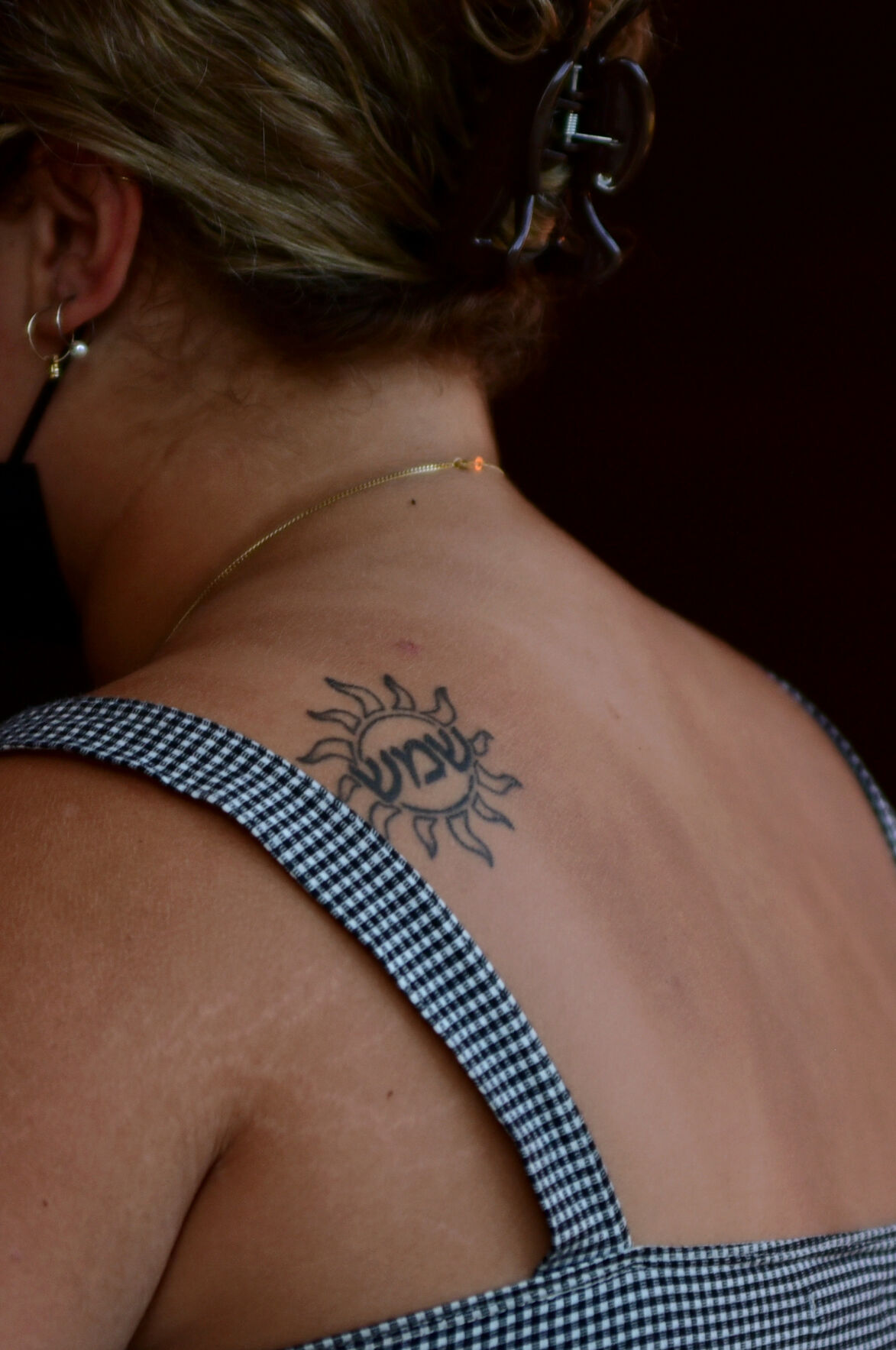 Jennah Klein has a “shamash” tattoo, meaning “sunshine” in Hebrew.